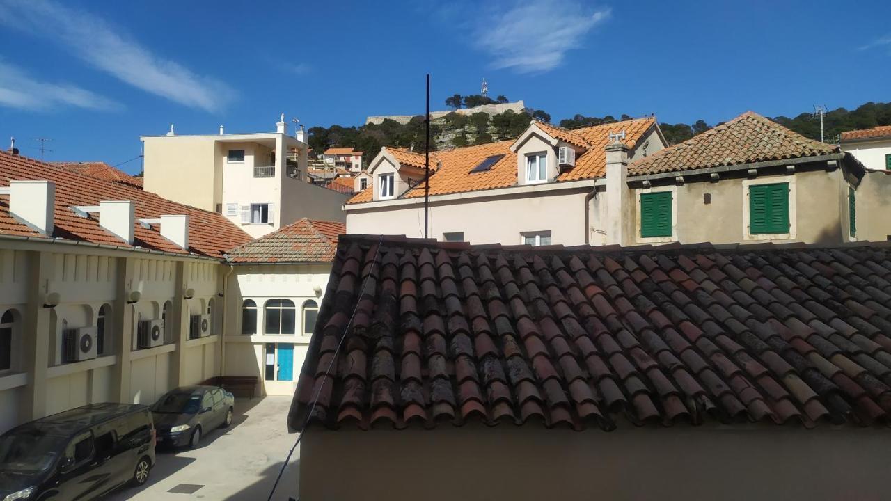 Charming Old Town Apartment Šibenik Exteriör bild