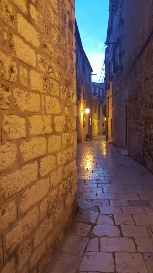 Charming Old Town Apartment Šibenik Exteriör bild